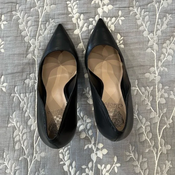 Shoes/ Heels/ Pumps, brand Vince Camuto, size 10, color black - Picture 5 of 15